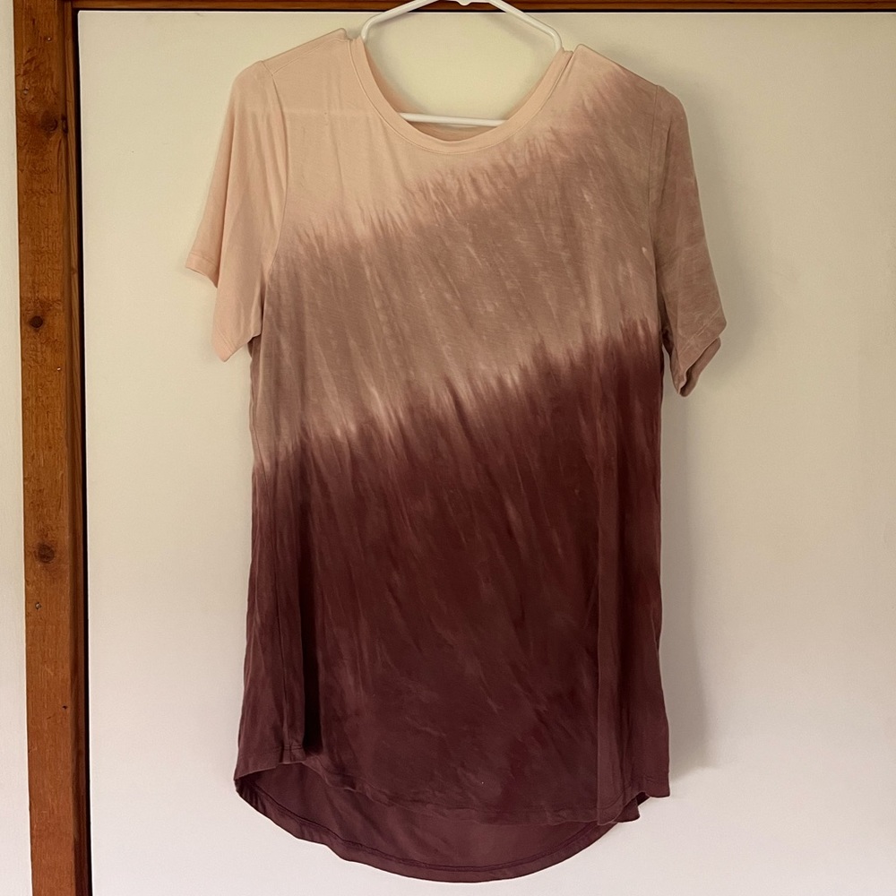 Medium tall ómbre neutrals Old Navy top